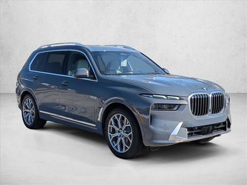 New 2026 BMW X7 xDrive40i w/ Premium Package image 6