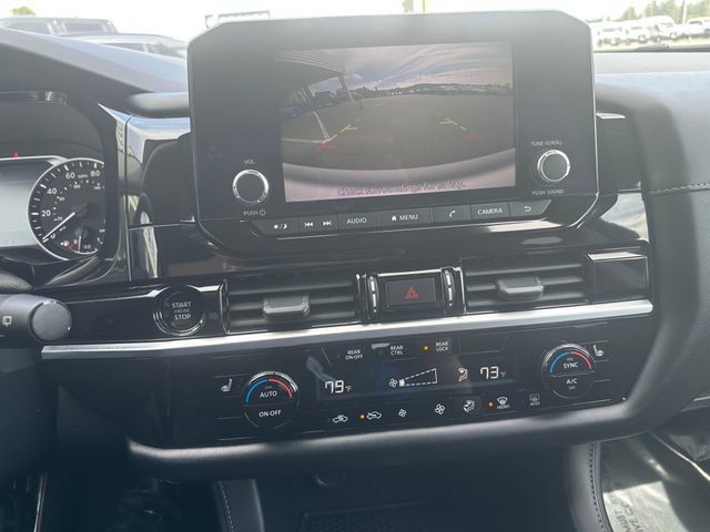 Used 2025 Nissan Pathfinder SV AWD/4WD image 16