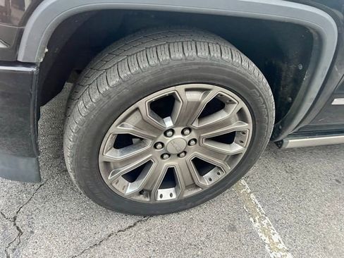 Used 2017 GMC Sierra 1500 Denali w/ Denali Ultimate Package image 10