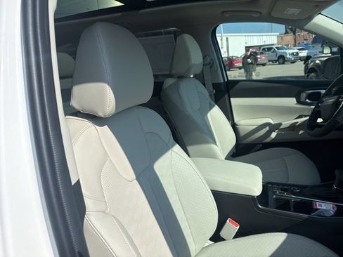 New 2026 Kia Sorento S w/ S Panoramic Sunroof Package AWD/4WD image 16