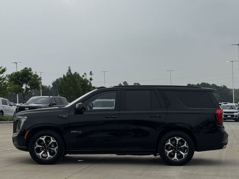 Used 2026 GMC Yukon AT4 Ultimate AWD/4WD image 3