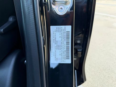Used 2018 MAZDA MAZDA3 Grand Touring FWD image 31