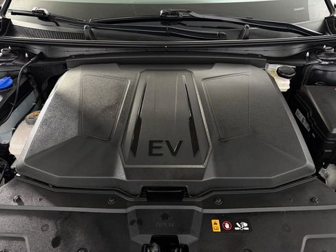 Used 2025 Hyundai Ioniq 5 SEL RWD image 36