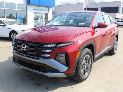 New 2026 Hyundai Tucson Blue SE AWD/4WD image 1