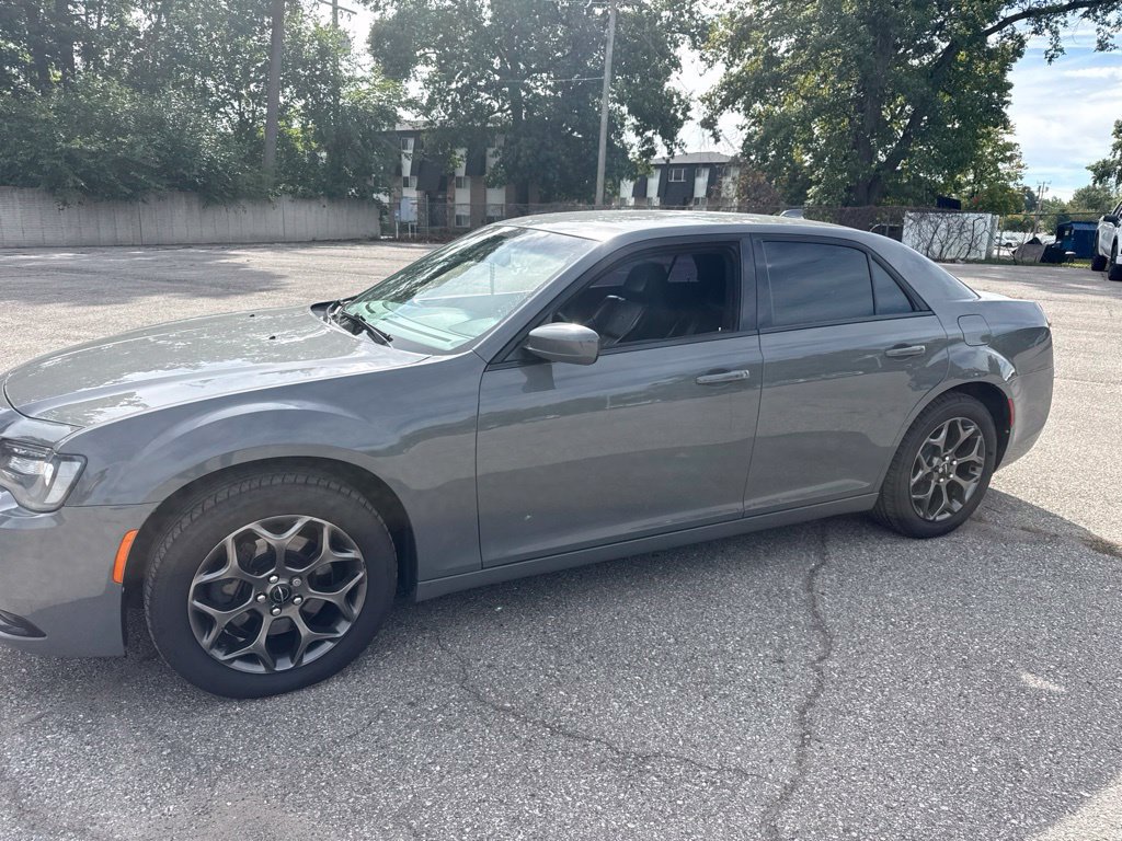 Used 2017 Chrysler 300 S AWD/4WD image 5