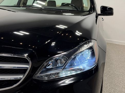 Used 2014 Mercedes-Benz E 350 4MATIC Sedan image 3