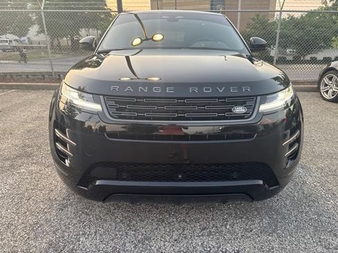 Used 2025 Land Rover Range Rover Evoque Dynamic SE AWD/4WD image 11