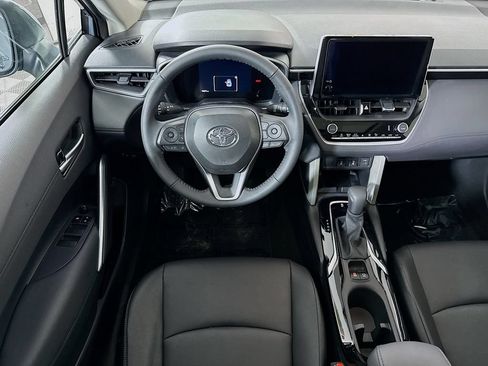 Certified 2024 Toyota Corolla Cross XLE w/ Convenience Package AWD/4WD image 4
