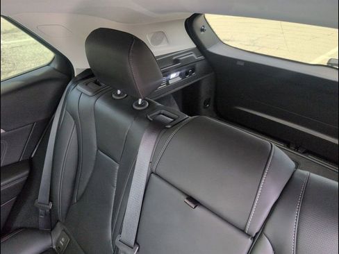 Used 2025 Buick Envision Preferred image 31