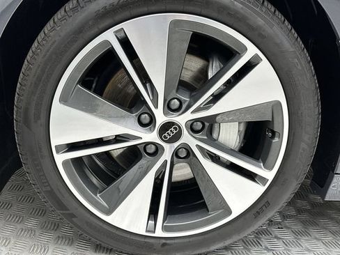 Certified 2025 Audi A6 e-tron Premium Plus w/ Premium Plus AWD/4WD image 10