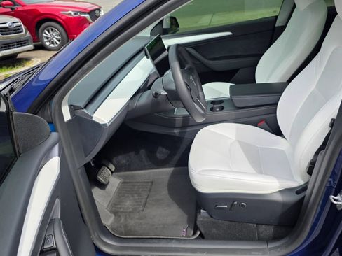 Used 2024 Tesla Model Y Long Range AWD/4WD image 10
