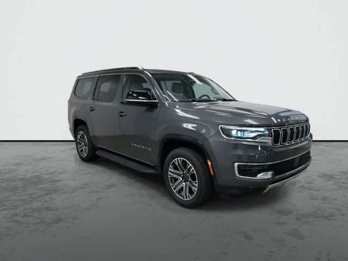 Used 2024 Jeep Wagoneer Series II w/ Flexible Seating Group RWD image 5