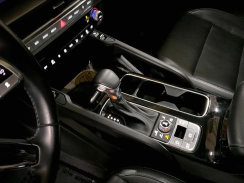 Used 2025 Kia Telluride S image 16