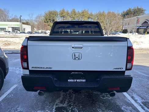 Certified 2023 Honda Ridgeline Black Edition image 3