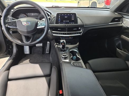 Used 2022 Cadillac CT4 V image 23
