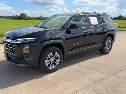 Used 2026 Chevrolet Equinox LT FWD image 5