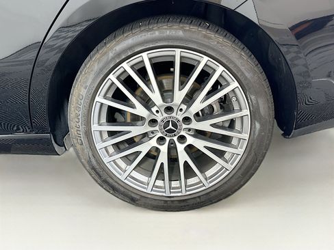 Used 2025 Mercedes-Benz CLA 250 image 11