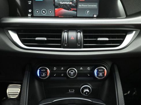 New 2025 Alfa Romeo Stelvio Sprint w/ Veloce Package image 14