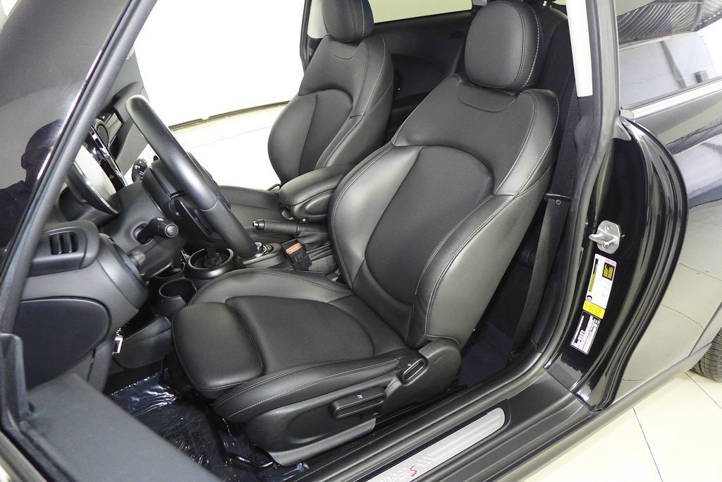 Used 2024 MINI Cooper S FWD image 23