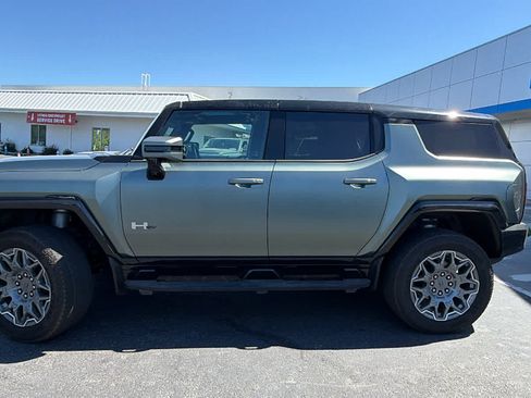 Used 2024 GMC Hummer EV 3X AWD/4WD image 8