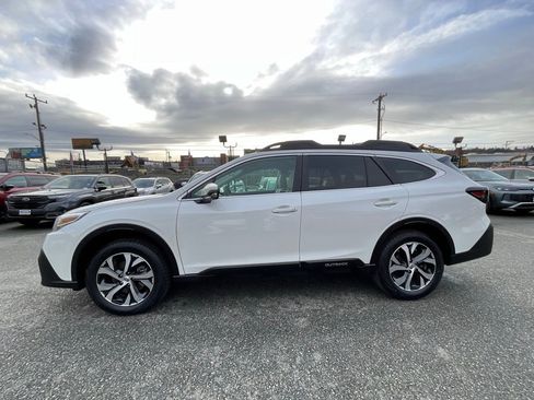 Certified 2022 Subaru Outback Limited image 4