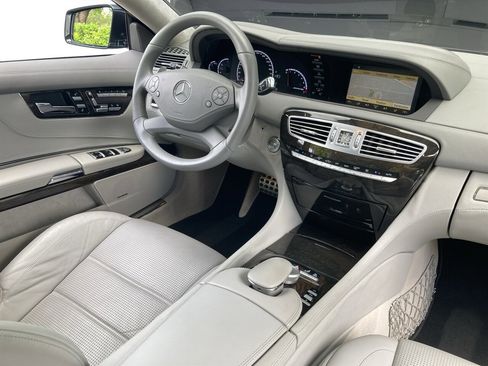 Used 2012 Mercedes-Benz CL 63 AMG image 2