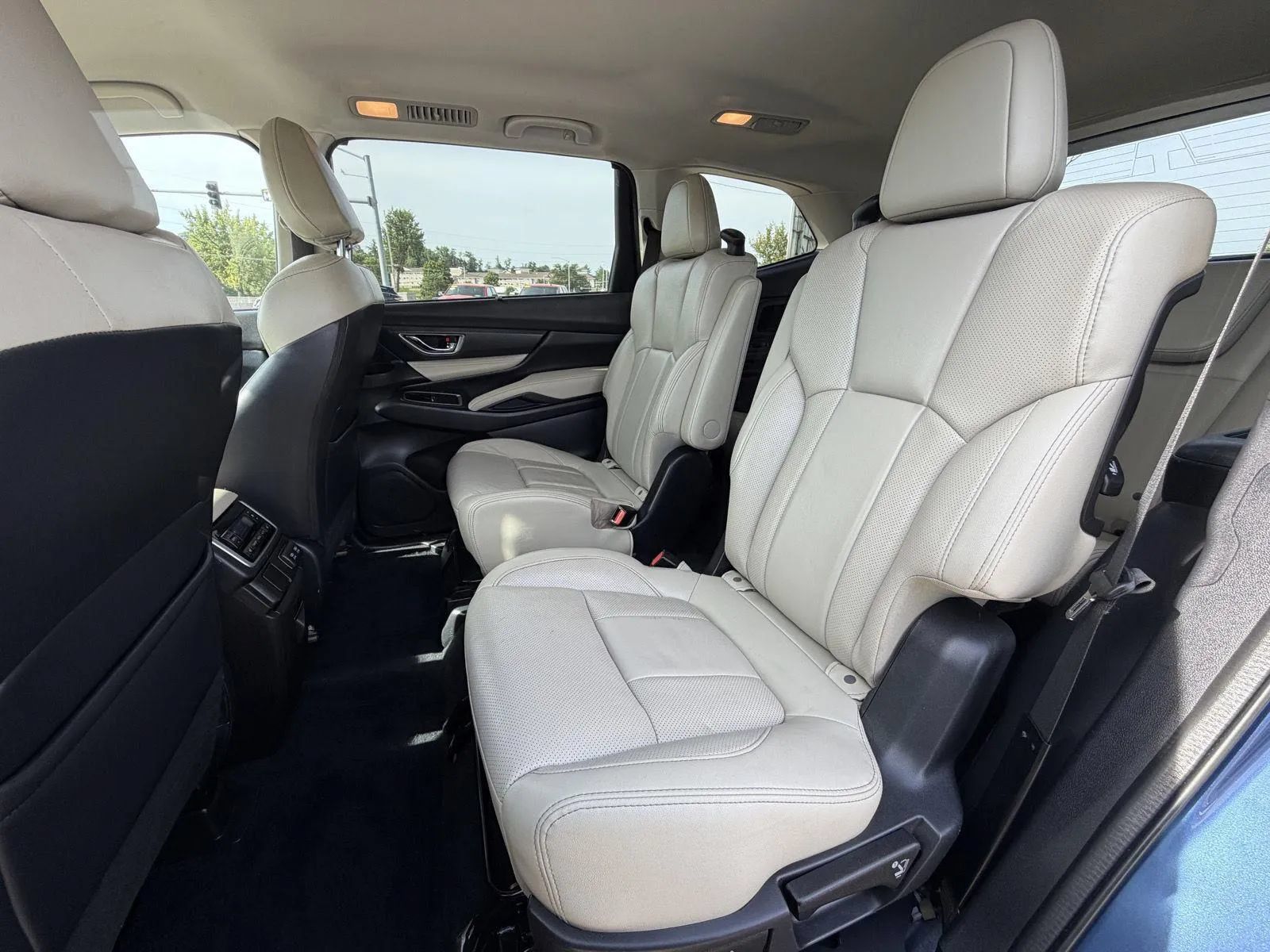 Used 2021 Subaru Ascent Limited AWD/4WD image 17