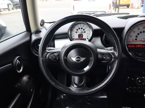 Used 2012 MINI Cooper Hardtop w/ Cold Weather Pkg image 11