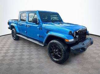 Used 2022 Jeep Gladiator Sport video 2