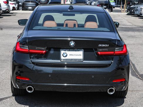 Used 2026 BMW 330i Sedan w/ Convenience Package RWD image 3