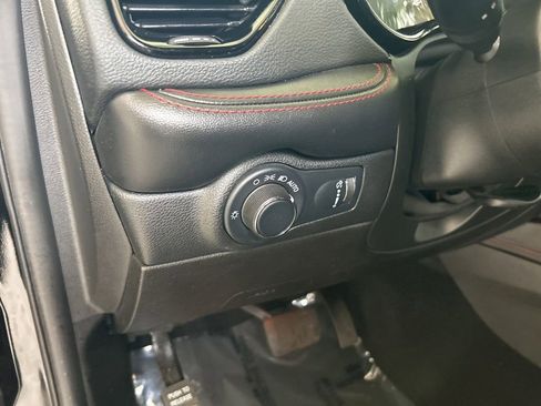 Certified 2023 Dodge Durango GT image 40