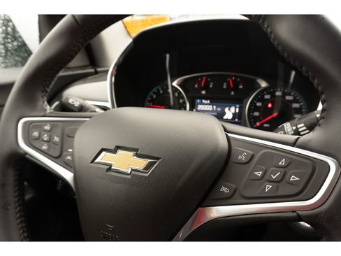 Used 2022 Chevrolet Equinox LT image 24