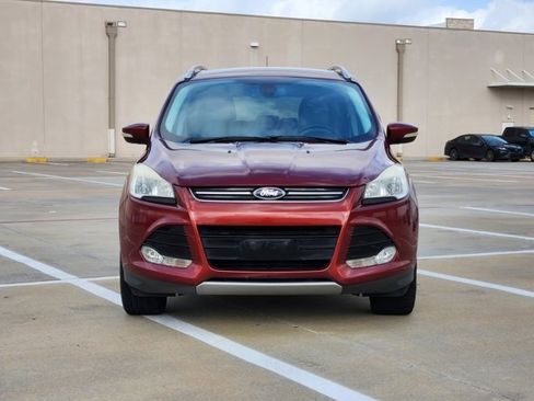 Used 2014 Ford Escape Titanium image 2