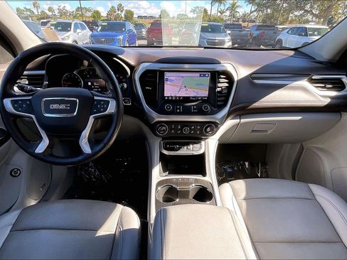 Used 2021 GMC Acadia SLT image 14