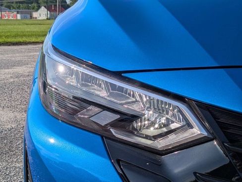 New 2025 Nissan Sentra SR w/ Midnight Edition image 10