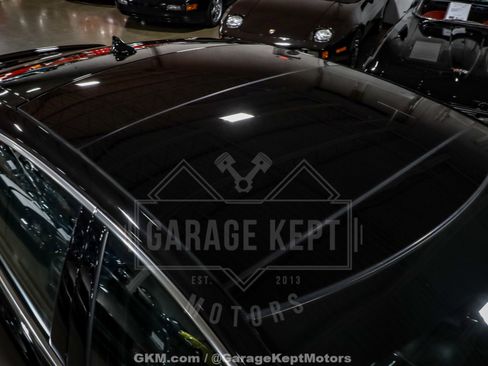 Used 2015 Jaguar XJ R LWB image 16