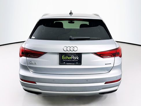Used 2020 Audi Q3 2.0T Premium w/ Convenience Package image 7