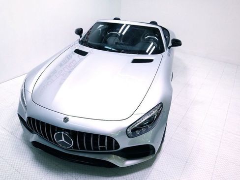 Used 2019 Mercedes-Benz AMG GT image 5