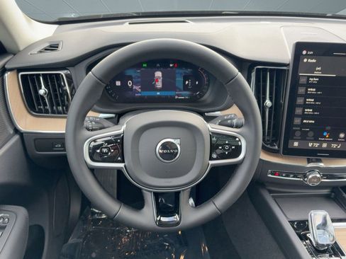 New 2026 Volvo XC60 B5 Ultra w/ Climate Package image 16