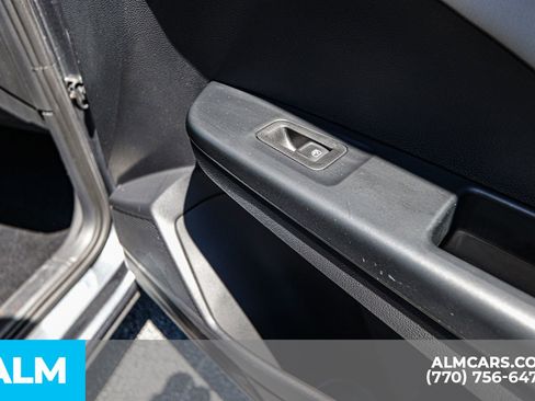 Used 2022 Volkswagen Taos SE image 47