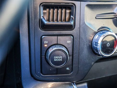 Used 2022 Ford F150 XLT w/ Equipment Group 302A High image 32