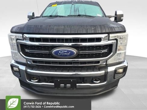 Used 2020 Ford F250 Lariat image 2