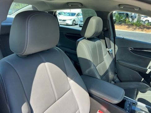 Used 2018 Chevrolet Impala LT w/ LT Leather Package FWD image 23
