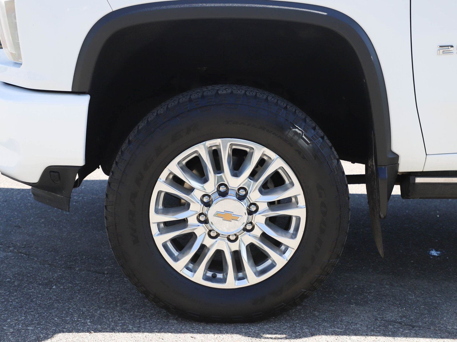 Used 2022 Chevrolet Silverado 2500 High Country w/ Safety Package II AWD/4WD image 29