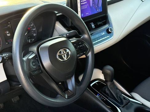 Used 2024 Toyota Corolla LE FWD image 16