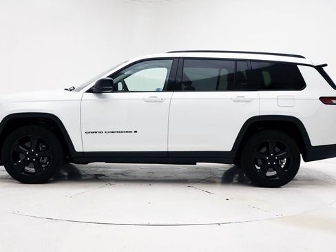 Used 2023 Jeep Grand Cherokee L Limited w/ Luxury Tech Group II image 5