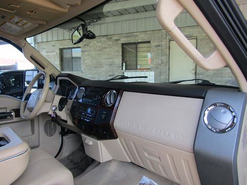 Used 2008 Ford F250 XL AWD/4WD image 10