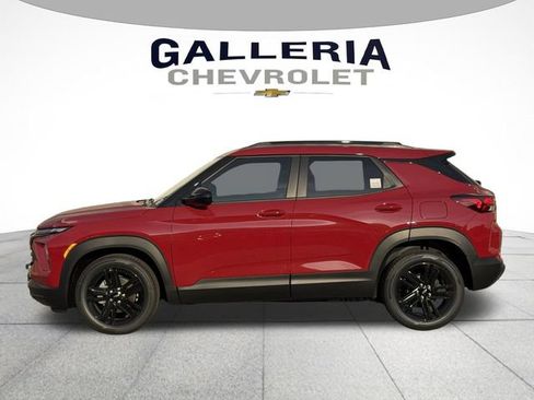 New 2026 Chevrolet TrailBlazer LT w/ Midnight Edition FWD image 4