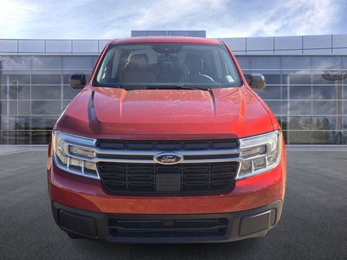 Used 2024 Ford Maverick Lariat image 3