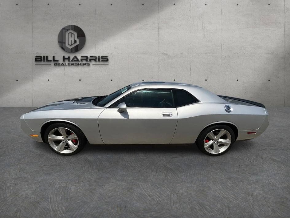 Used 2009 Dodge Challenger SRT8 w/ SRT Option Group II RWD image 8